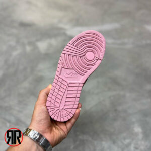 کتونی زنانه نایک ایر جردن 1 تراویس اسکات Nike Air Jordan 1 Travis Scott